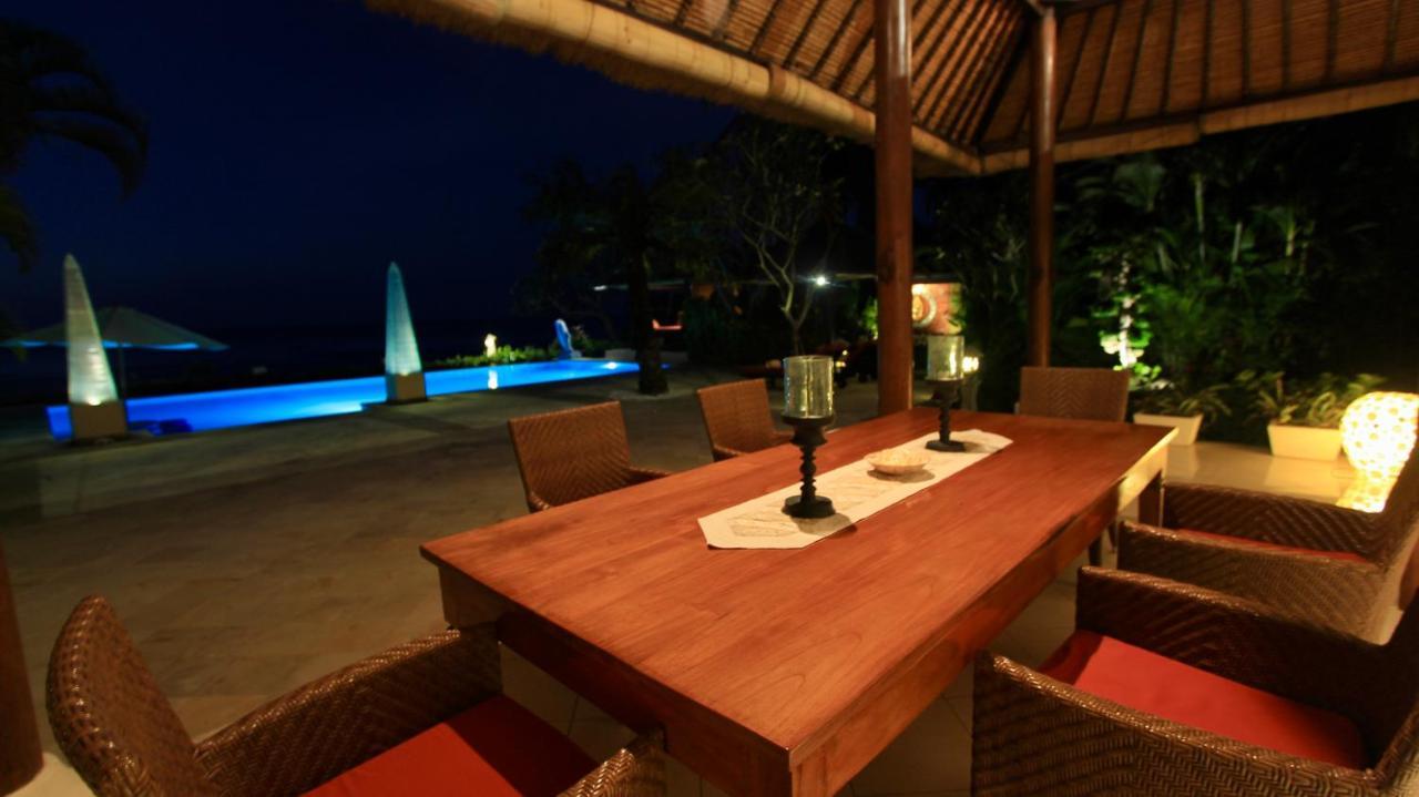 Villa Surgawi Lovina  Exterior photo