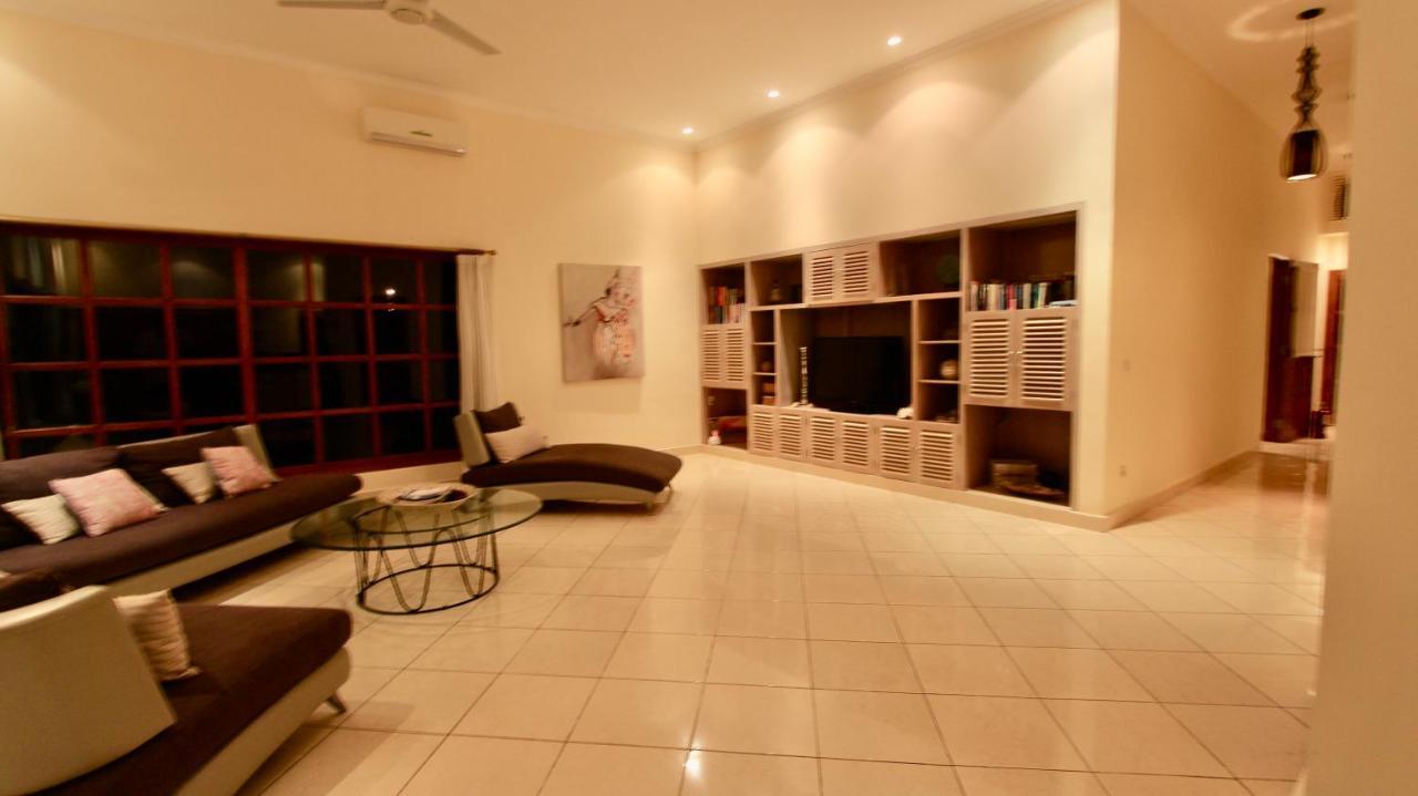 Villa Surgawi Lovina  Exterior photo