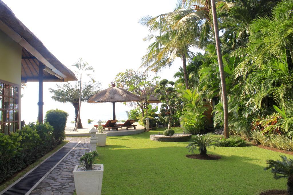 Villa Surgawi Lovina  Exterior photo