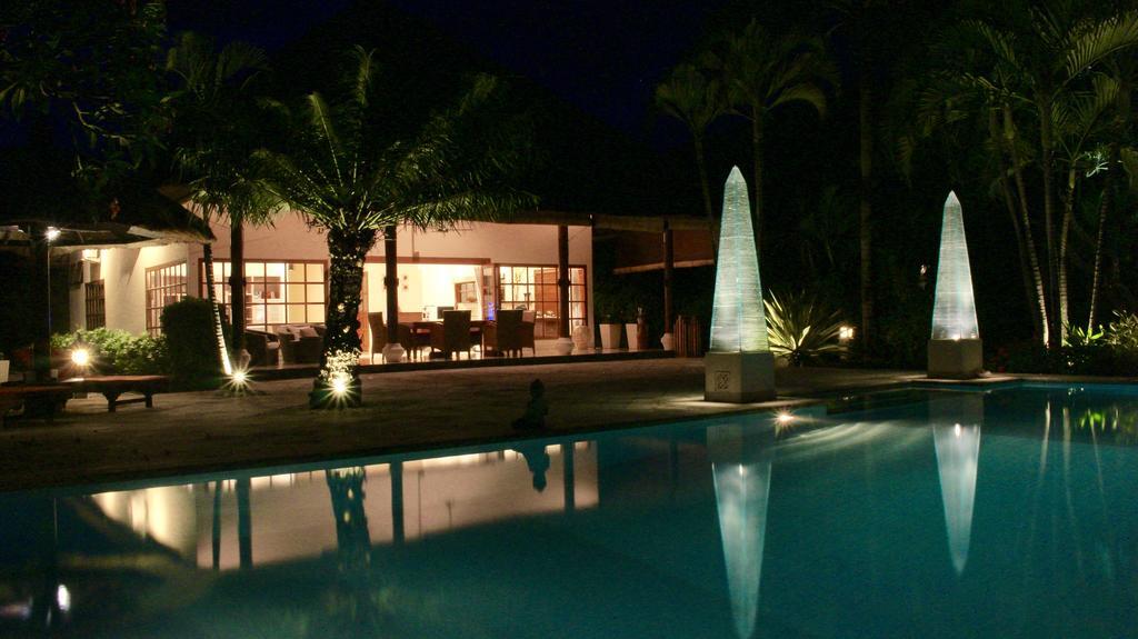Villa Surgawi Lovina  Exterior photo