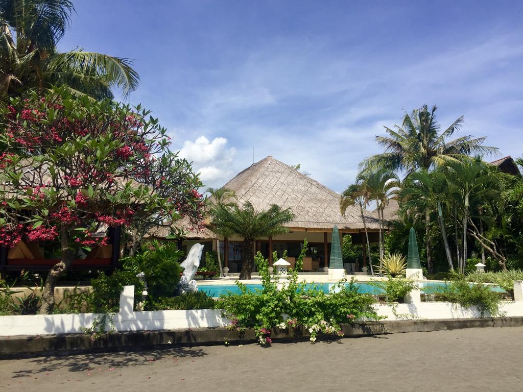 Villa Surgawi Lovina  Exterior photo